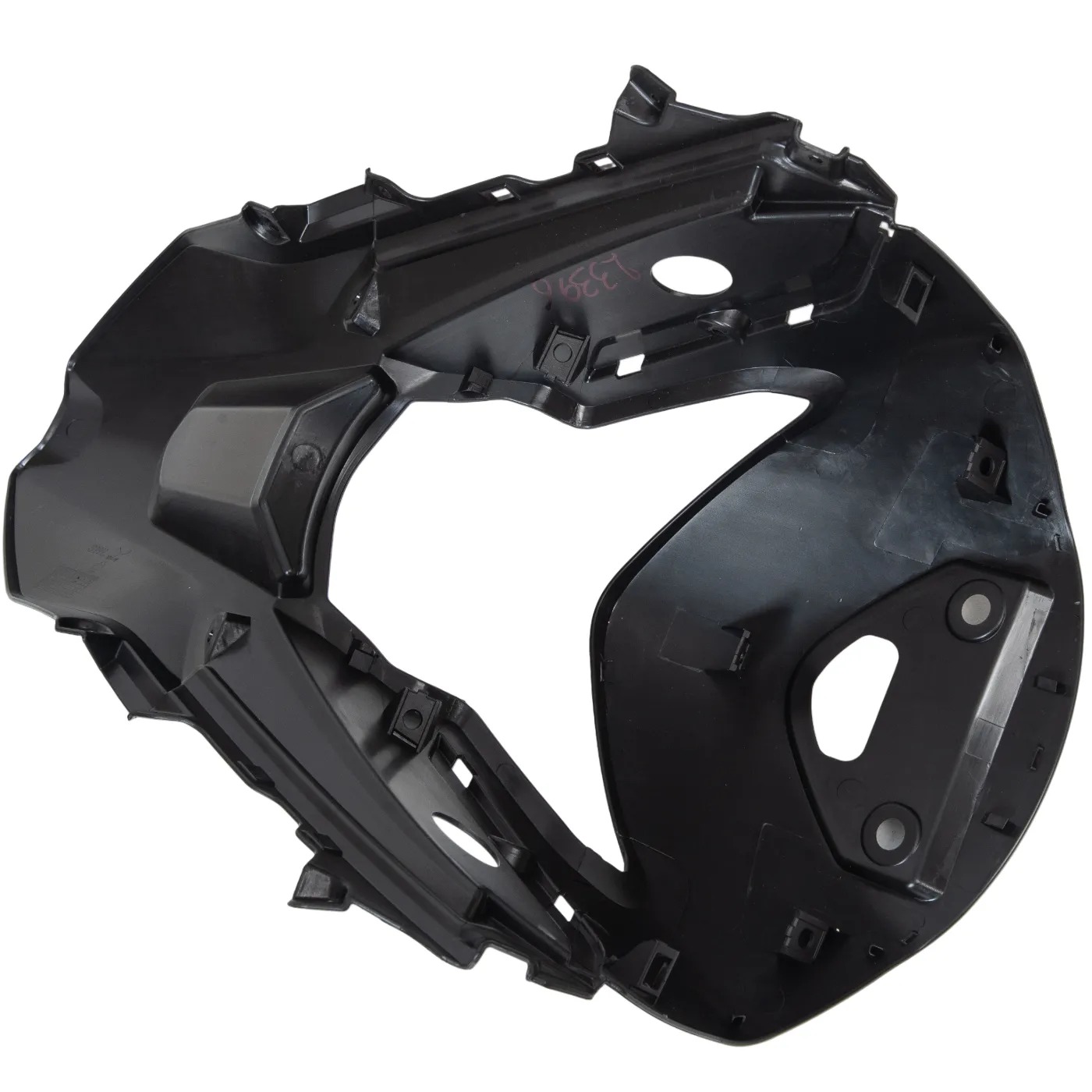 Пластик фары GS 250